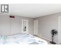 340 Taradale Drive NE - photo 15