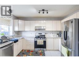 340 Taradale Drive NE - photo 9