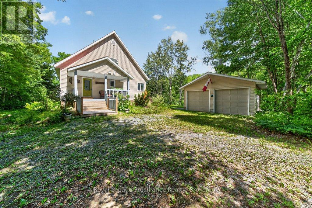 1401 Whites Road, Frontenac, ON photo 2