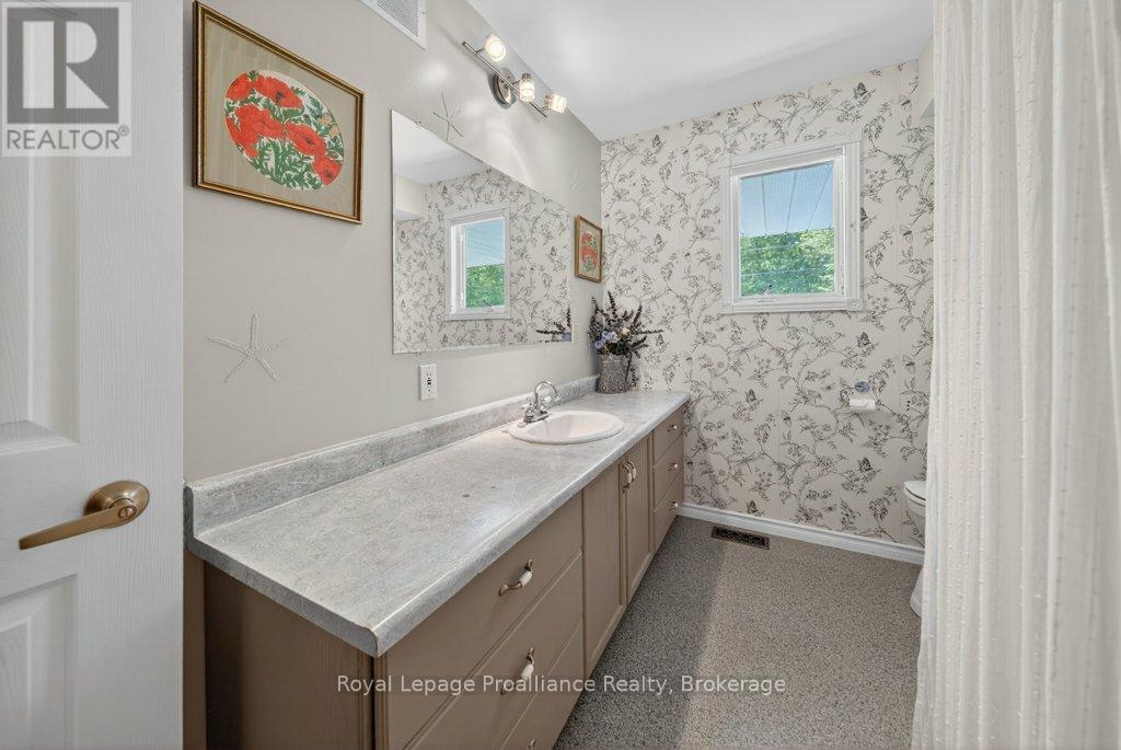 1401 Whites Road, Frontenac, ON photo 25