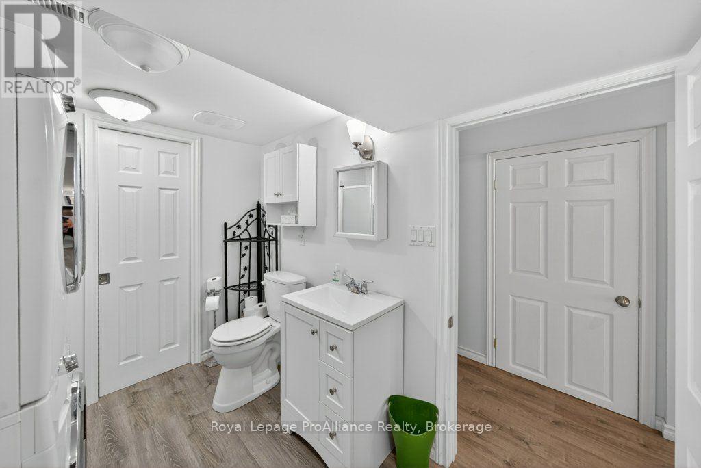 1401 Whites Road, Frontenac, ON photo 39