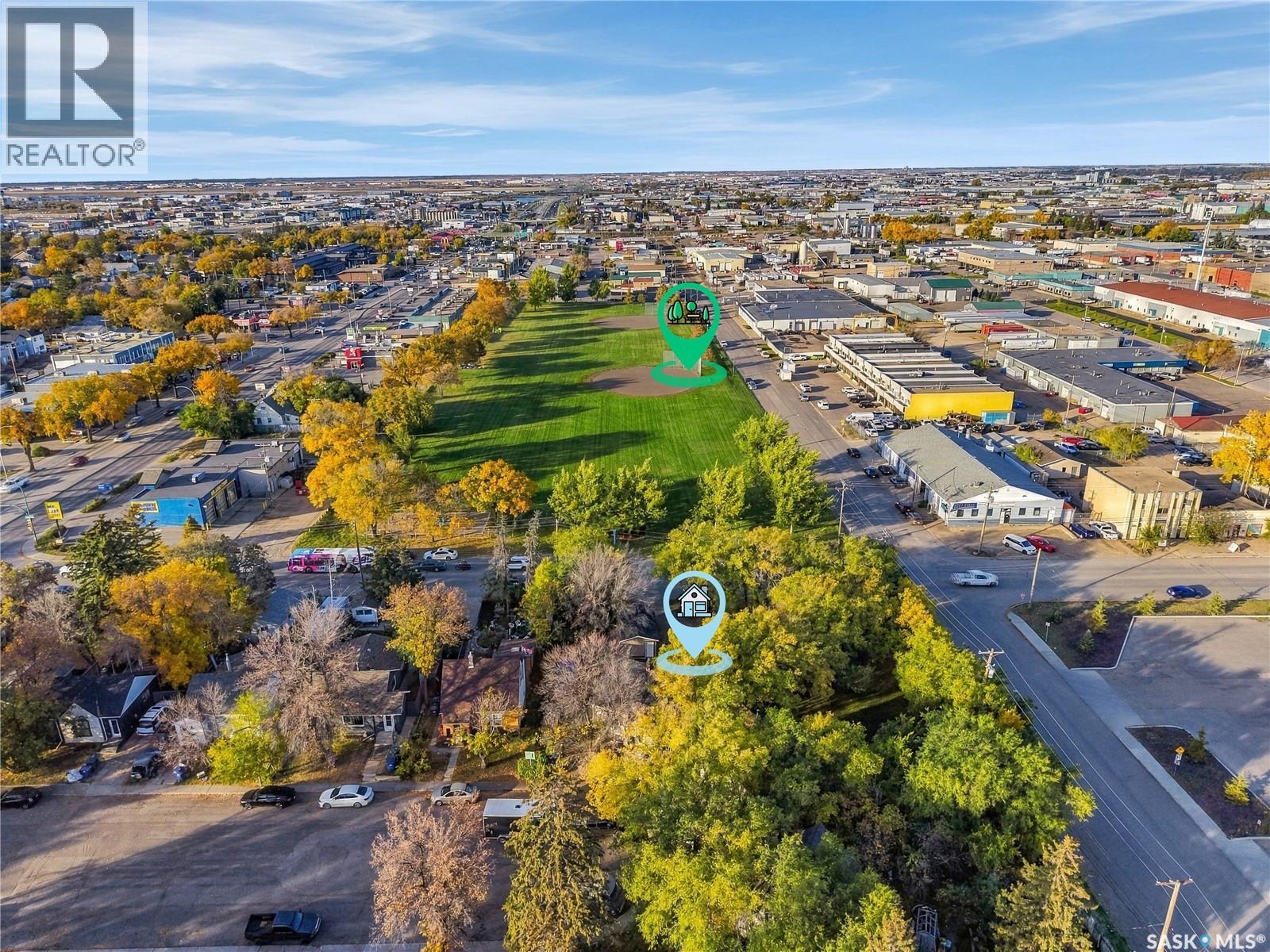 8 Connaught PLACE, Saskatoon — photo 35