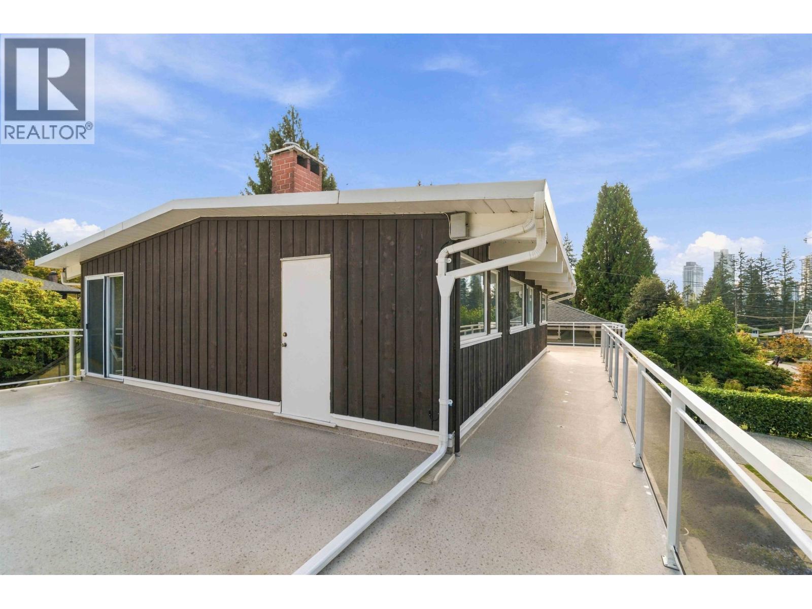 862 WALLACE WYND, Port Moody - Image 1