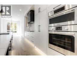 1028 18 Avenue NW - photo 5