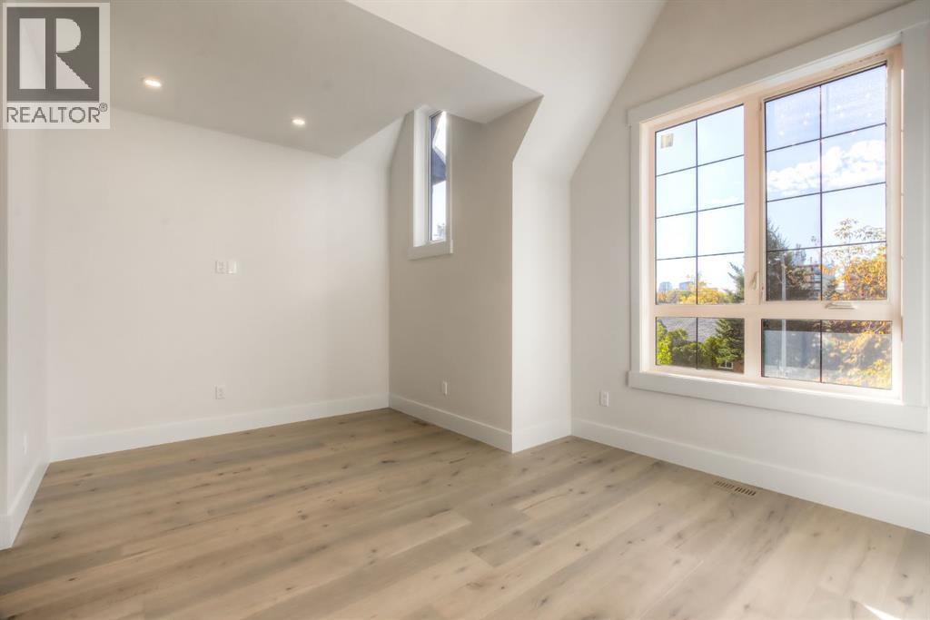 1028 18 Avenue NW - 14