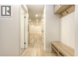 1028 18 Avenue NW - photo 26
