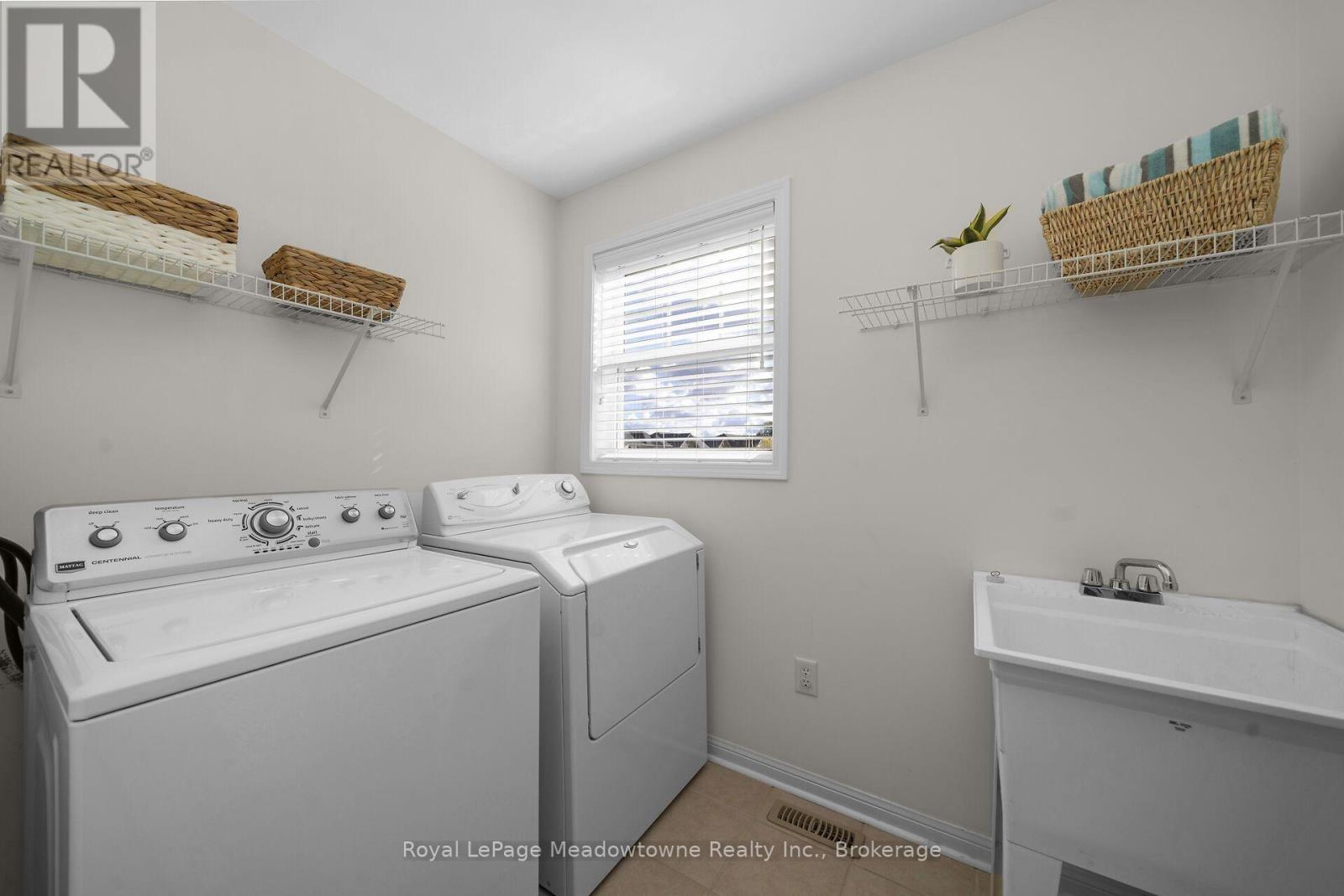 802 STARK CIRCLE - Image 19