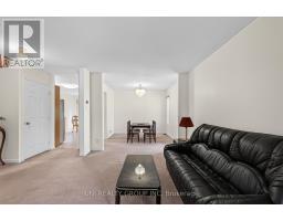 43 Crystal Park Crescent, Ottawa, ON K2C4A3 Photo 6