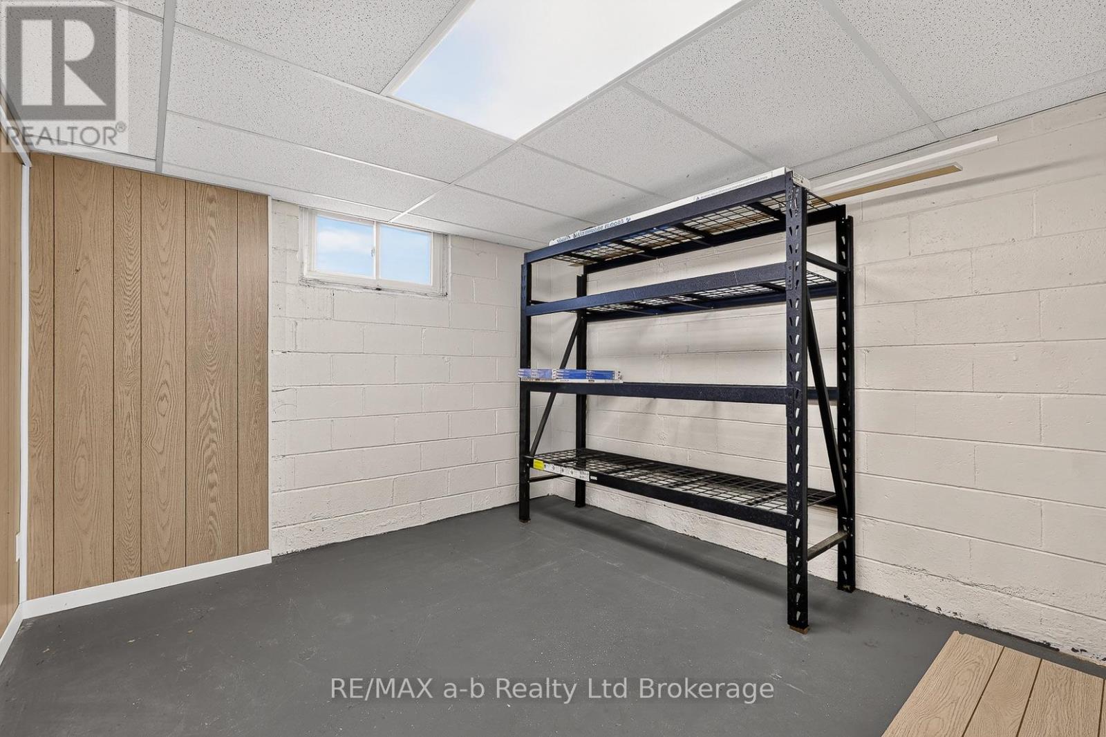 830 Maple Avenue — photo 27