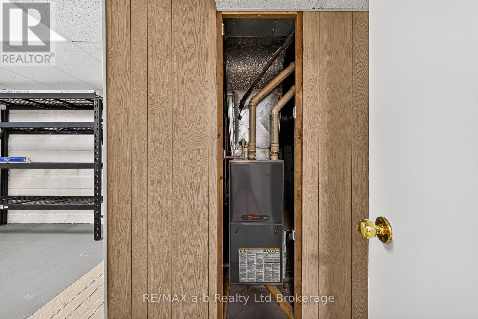 830 Maple Avenue — photo 28