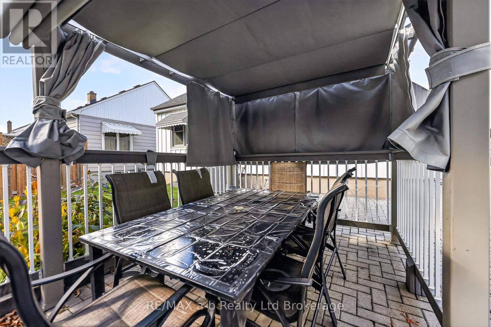 830 MAPLE AVENUE - 36