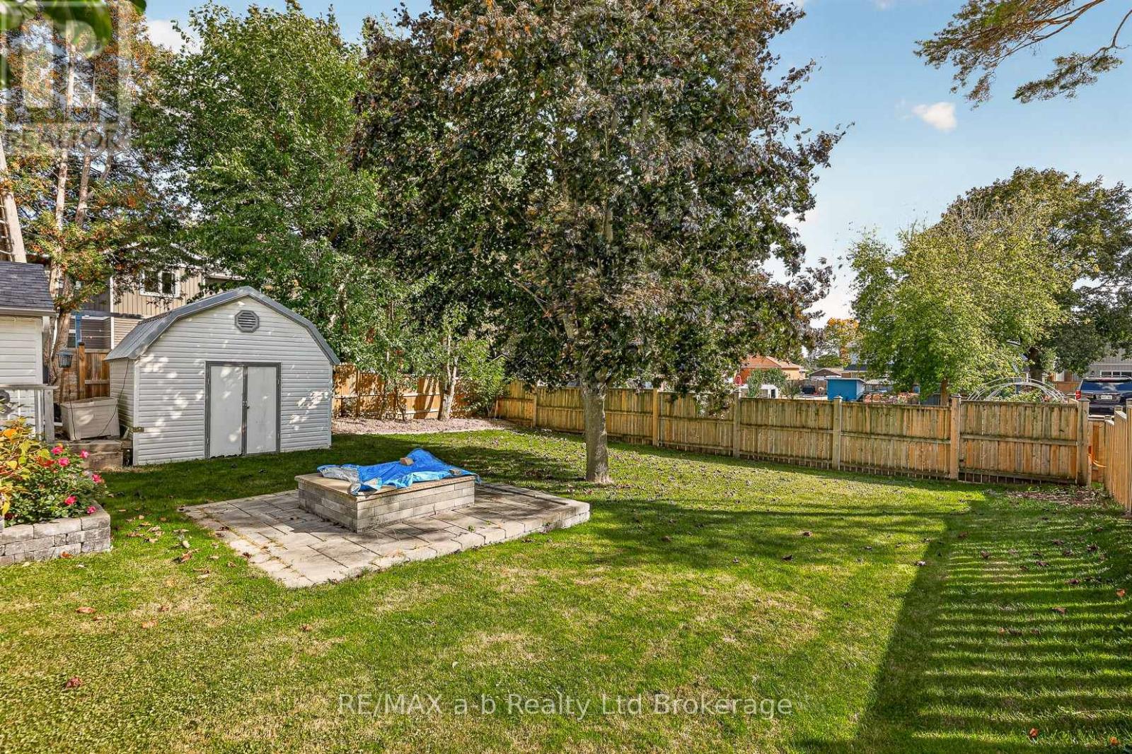 830 Maple Avenue — photo 37