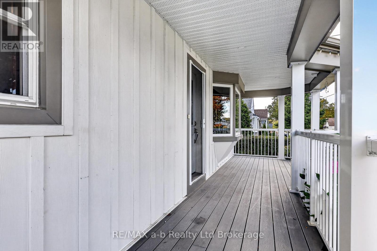 830 MAPLE AVENUE, Woodstock (Woodstock - South) — photo 5