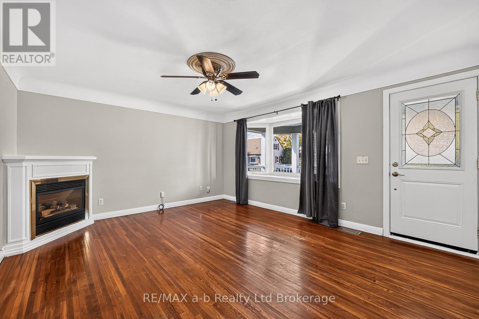 830 MAPLE AVENUE, Woodstock (Woodstock - South) — photo 9