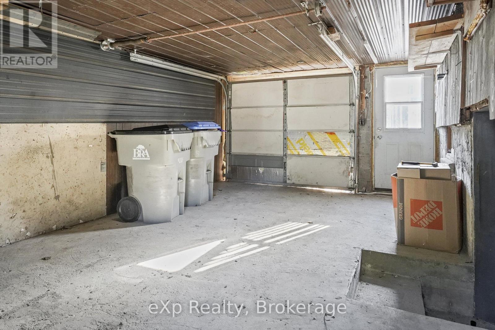 44 SCHADE STREET - 39