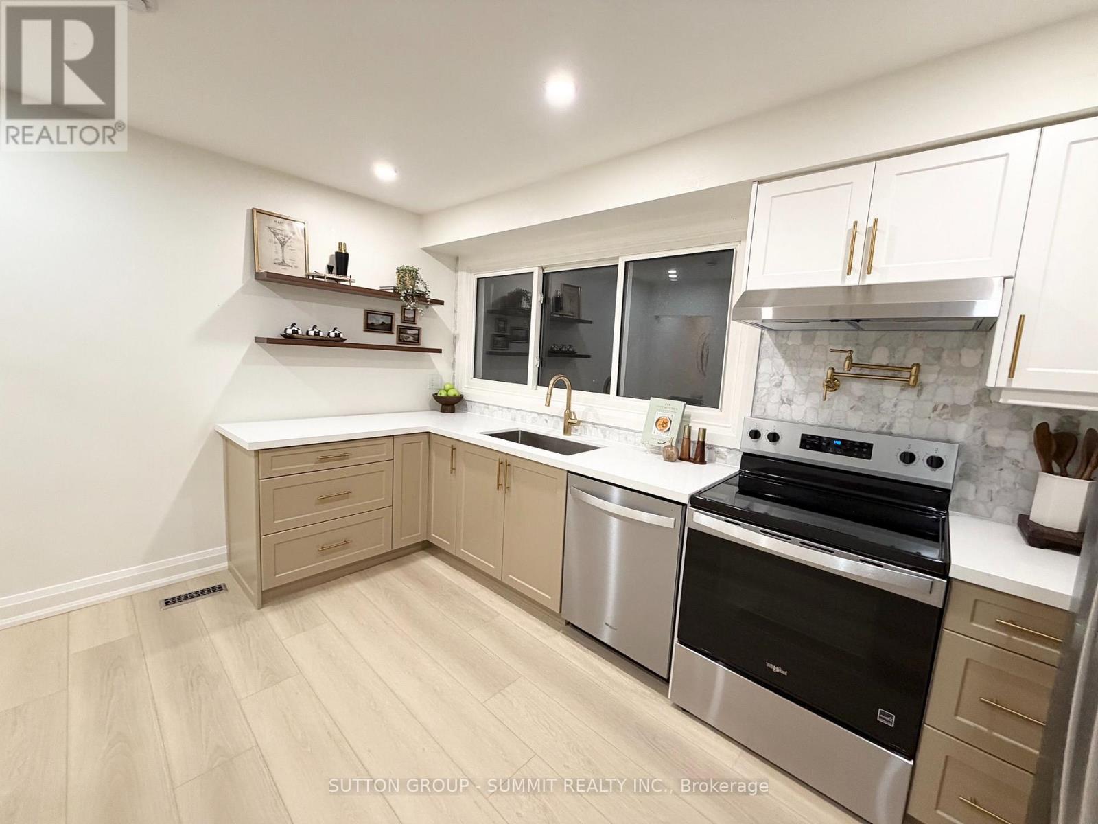 2379 Maryvale Court, Burlington, ON photo 8