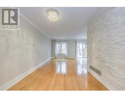 6978 Lisanne Court, Mississauga, ON L5N6Z7 Photo 7