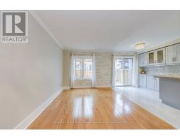 6978 Lisanne Court, Mississauga, ON L5N6Z7 Photo 9