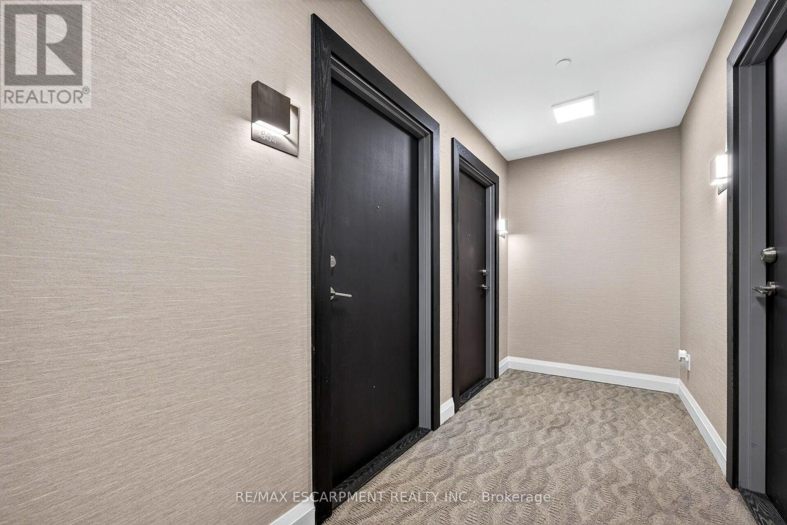 804- 385 Winston Road, Grimsby, ON photo 3