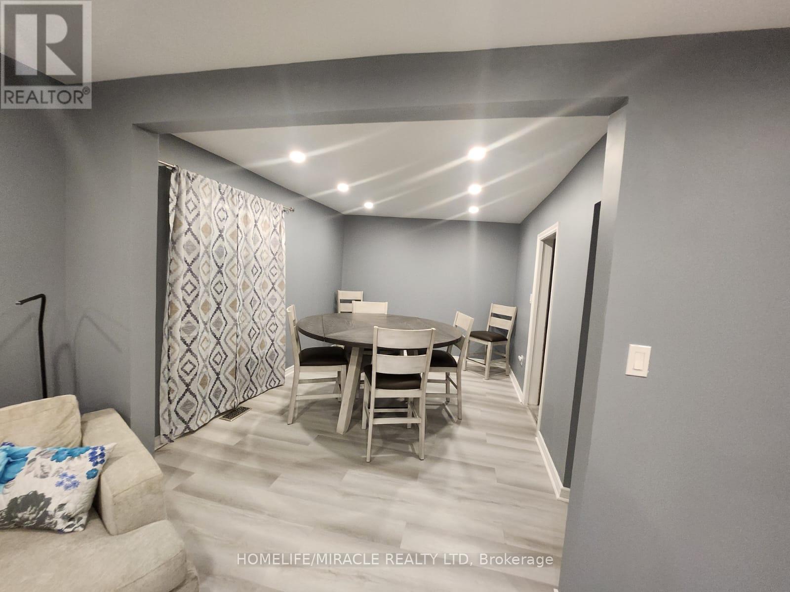 #143 141 PARK AVENUE E - 4