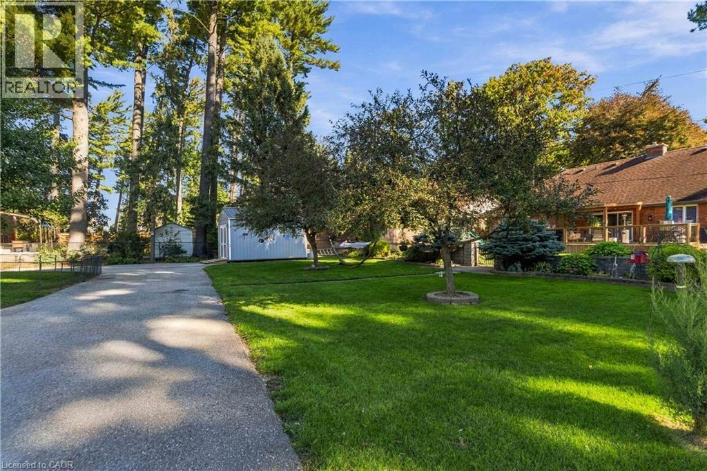 687 JAMES Street - 5
