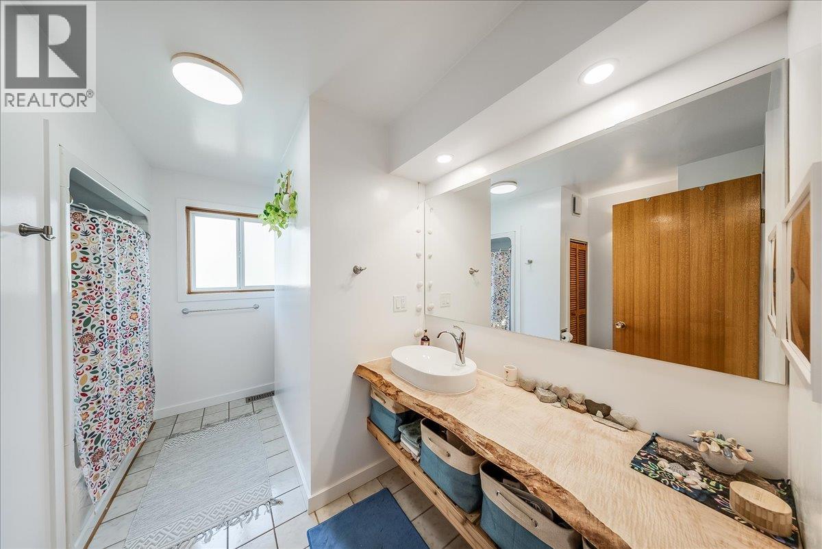 1614 Cook Avenue - 17
