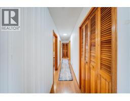 Kitchen - 1614 Cook Avenue, Rossland, BC V0G1Y0 Photo 12