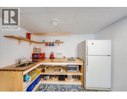 1614 Cook Avenue, Rossland, BC V0G1Y0 Photo 34