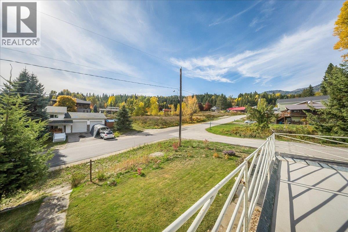 1614 Cook Avenue, Rossland - Image 1