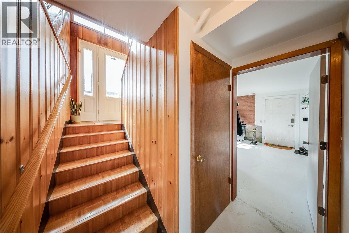 1614 Cook Avenue, Rossland - Image 1