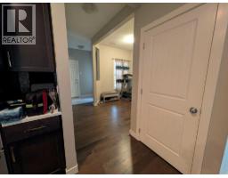 242 Savanna Close - photo 15