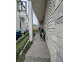 242 Savanna Close - photo 25