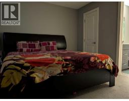 242 Savanna Close - photo 33