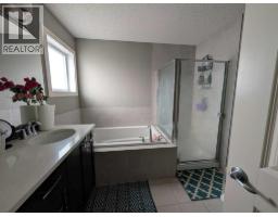 242 Savanna Close - photo 44