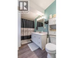447 20 Street N - photo 19