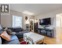 447 20 Street N - photo 9