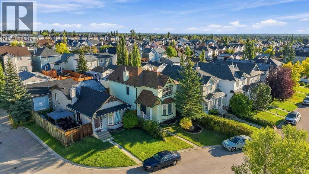 334 Bridlewood Court SW, Calgary