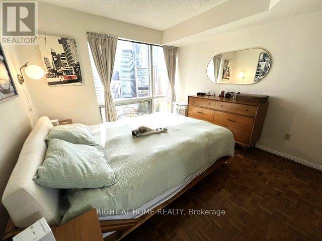 2111- 1001 Bay Street, Toronto, ON photo 16