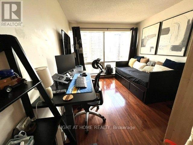 2111- 1001 Bay Street, Toronto, ON photo 19