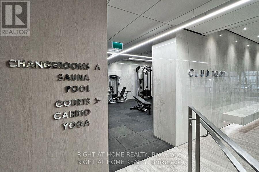 #2111 1001 BAY STREET - 31