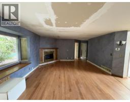 740 Clearwater Way, Coquitlam, BC V3C6A3 Photo 11