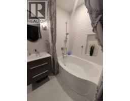 2532 Ashurst Avenue, Coquitlam, BC V3K5T4 Photo 19
