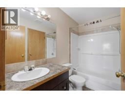 5414 45 Street, Lacombe, AB T4L1A9 Photo 18