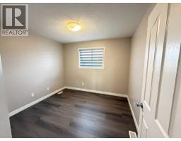 95 Panora Close NW - photo 37