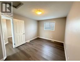 95 Panora Close NW - photo 40
