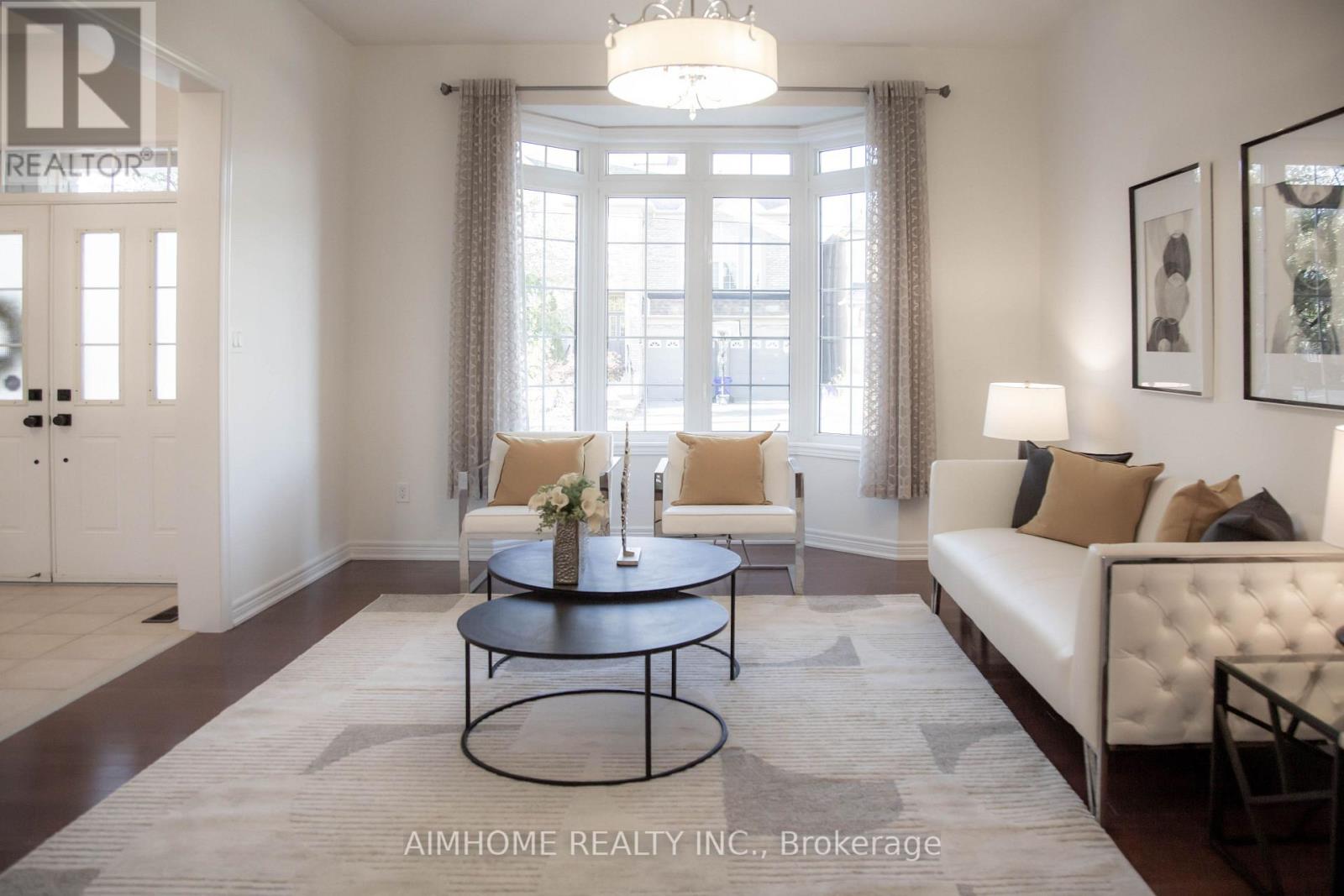 11 Alpaca Drive, Richmond Hill, ON photo 7