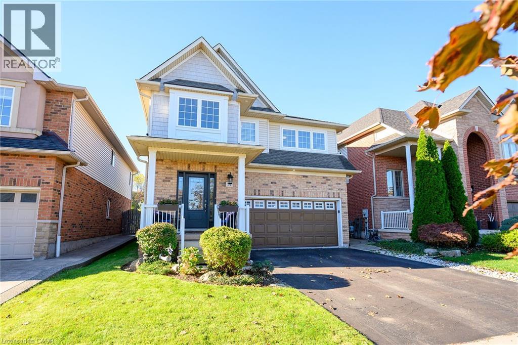 54 VINIFERA Drive, Grimsby — photo 2