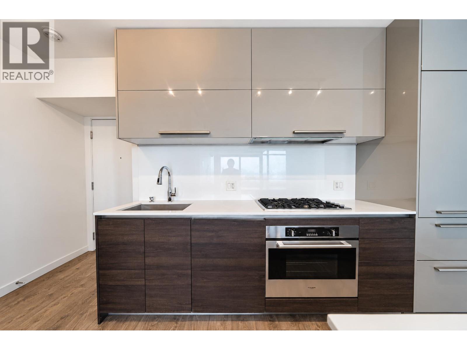 2005 2378 ALPHA AVENUE, Burnaby