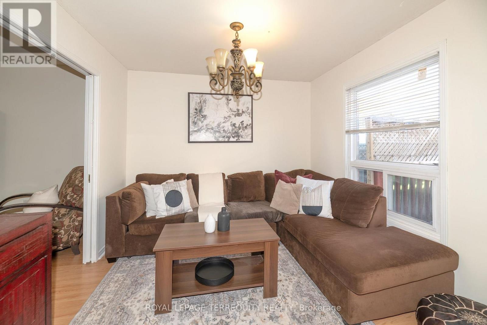 5 Heaver Drive, Whitby, ON photo 6