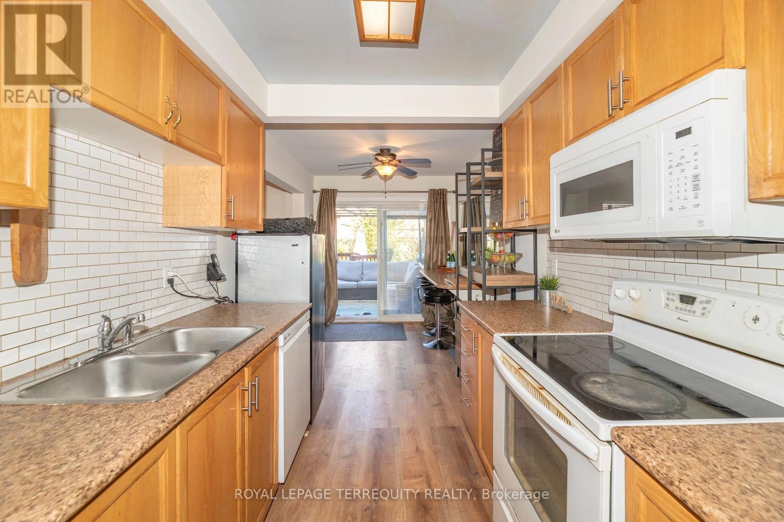 5 Heaver Drive, Whitby, ON photo 8